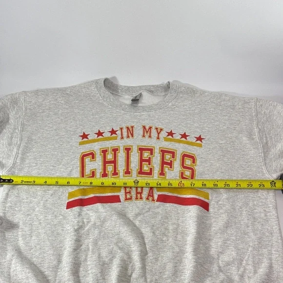 Gray “In My Chiefs Era” Sweater Size Large - Picture 5 of 7